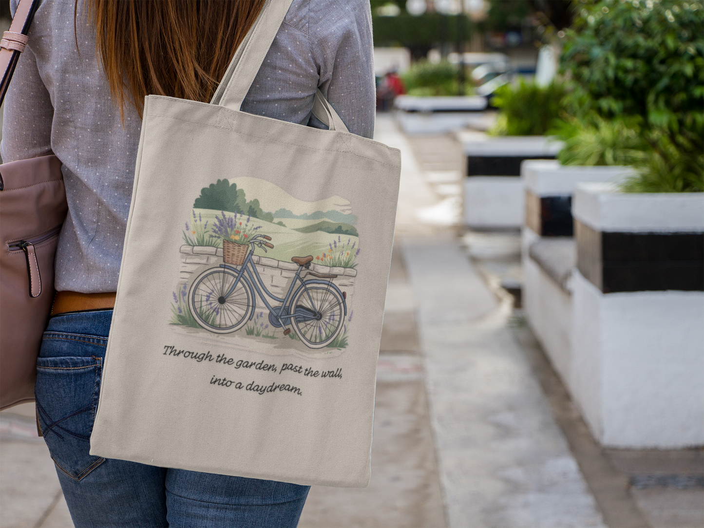 Tote Bag Charming Bicycle Tote Bag - Eco-Friendly Gift for Gardeners, Travelers, & Nature Lovers, Perfect for Everyday Use, Shopping, and More